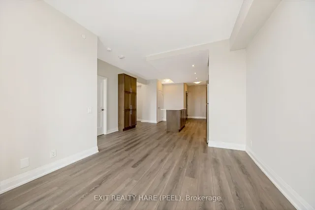 Additional image 22 of 15 Lynch St Unit 901