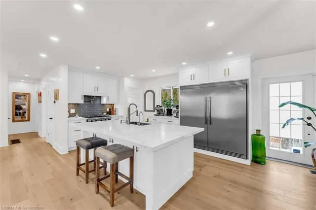 Additional image 8 of 483 Walnut Cres