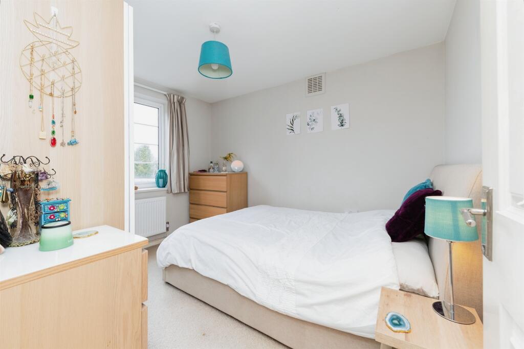 Additional image 9 of Four Acres, Welwyn Garden City