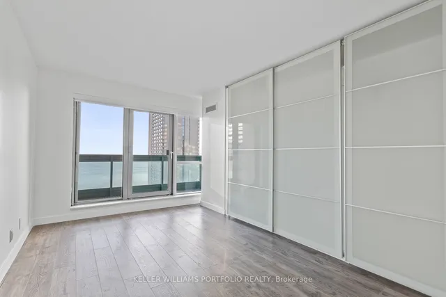 Additional image 29 of 10 Yonge St Unit 2212