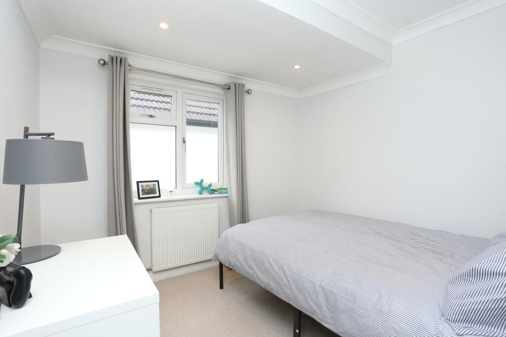 Additional image 20 of Hayes Wood Avenue, Bromley, BR2