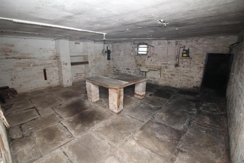 Additional image 8 of Sydenham Place, Bradford, BD3 0LA