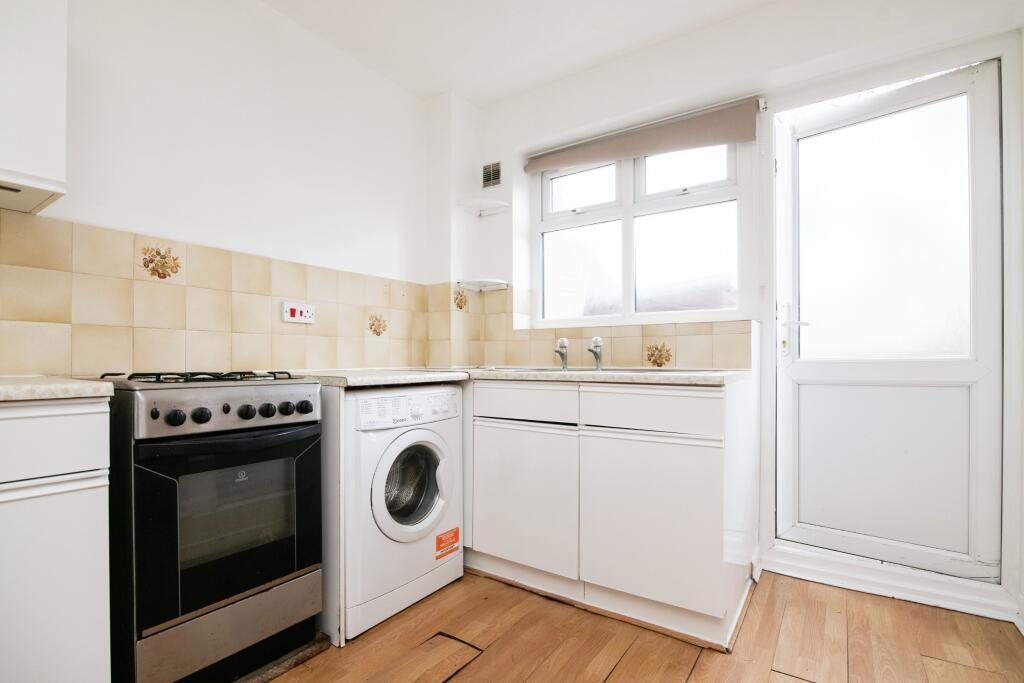 Additional image 5 of oldbury, Oldbury, B69