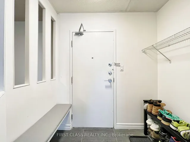 Additional image 8 of 275 Bamburgh Circ Unit 1404