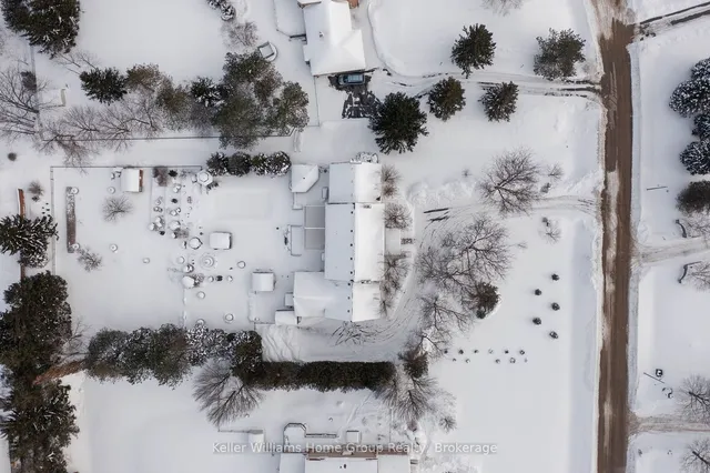 Additional image 38 of 71 Mae Crt