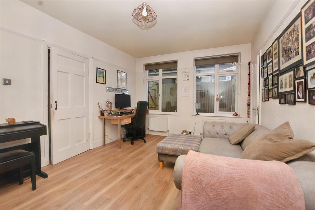 Additional image 7 of Park Avenue, Eastbourne