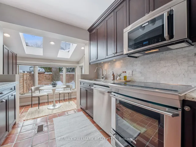 Additional image 12 of 49 Dearbourne Ave