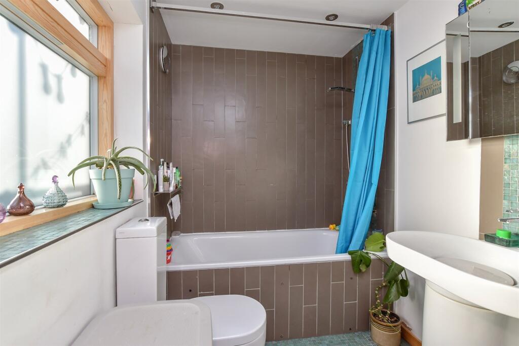 Additional image 8 of North Gardens, Brighton, East Sussex