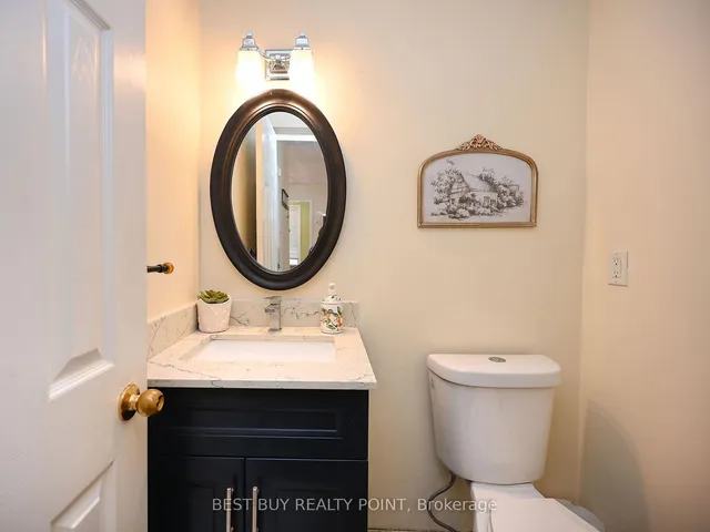 Additional image 13 of 605 Fourth Line