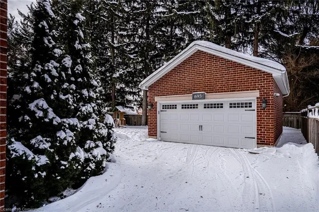 Additional image 35 of 693 Cedar Ave