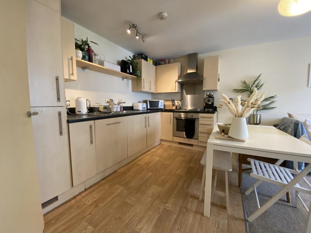 Overstone Cout, Cardiff Bay