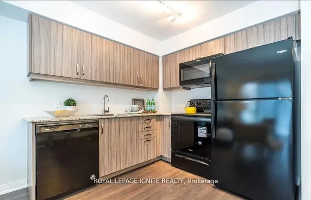 Additional image 13 of 30 Meadowglen Pl Unit #1408