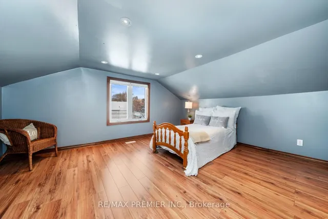 Additional image 30 of 891 Palmerston Ave