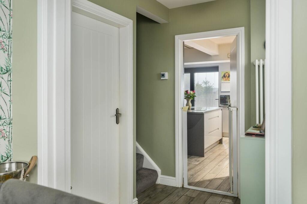 Additional image 14 of Moorside Crescent, Drighlington