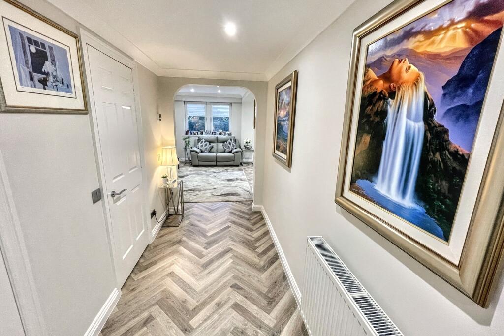 Additional image 7 of East Cliff