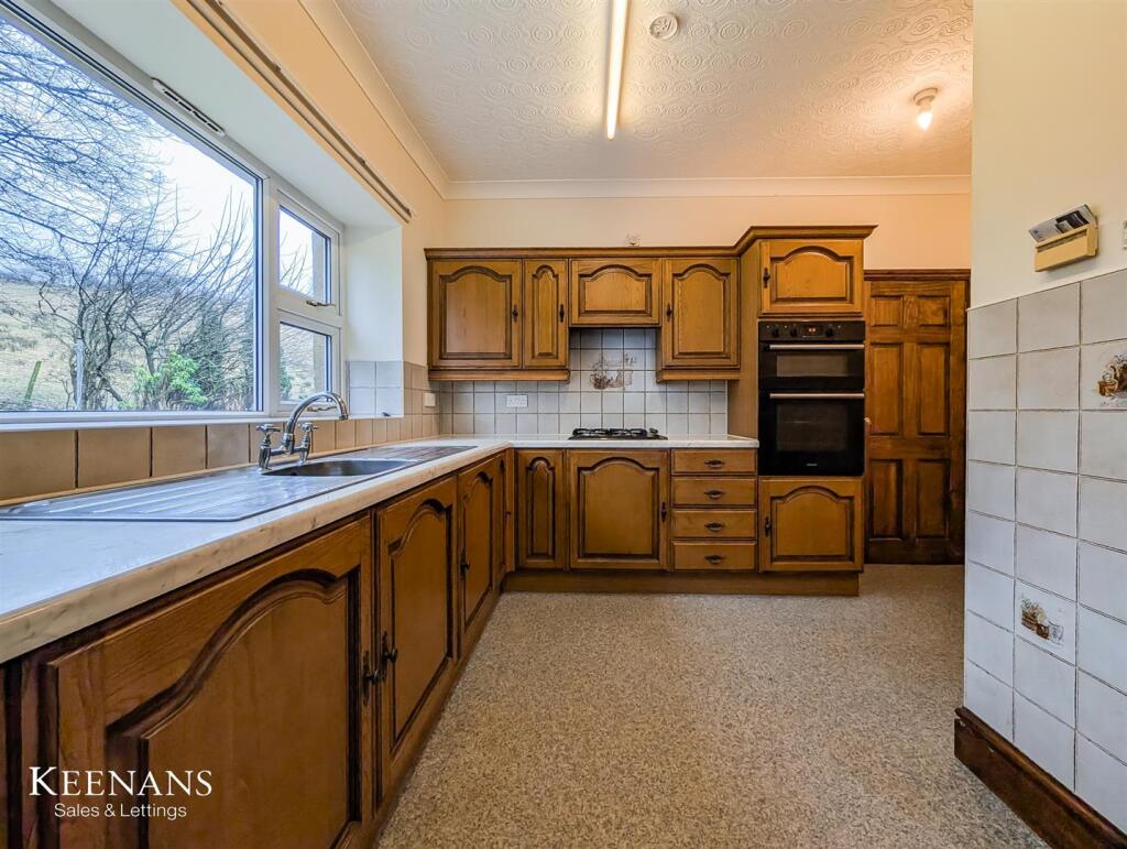 Additional image 3 of Abbott Brow, Mellor