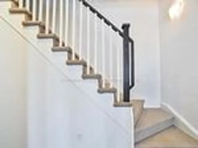 Additional image 8 of 70 Eastwood Park Gdns Unit TH 4