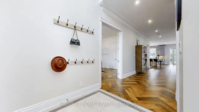 Additional image 4 of 10 Avery Ave