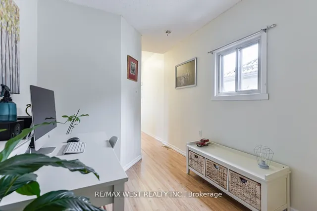 Additional image 23 of 32 Holmesdale Rd