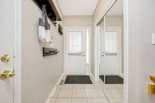 Additional image 2 of 1628 Cartwright Cres