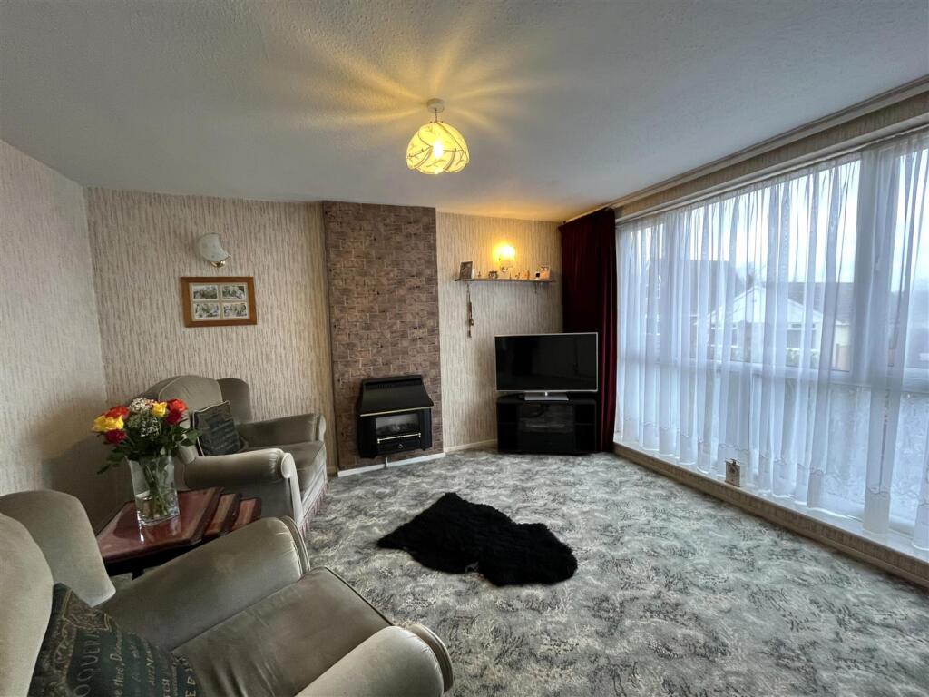 Additional image 2 of Thirlmere Avenue, Wyke, Bradford