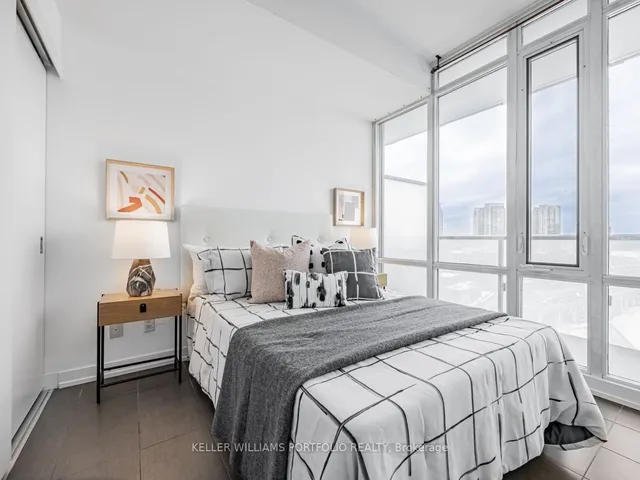Additional image 21 of 170 Fort York Blvd Unit 2012