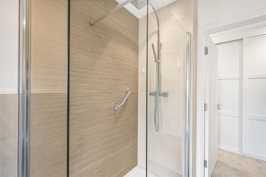 Additional image 6 of Waters Edge, Claremont Road