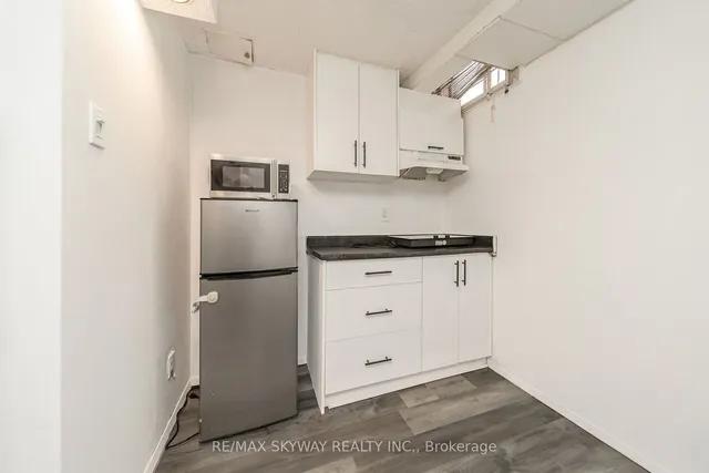 Additional image 28 of 50 Festoon Pl