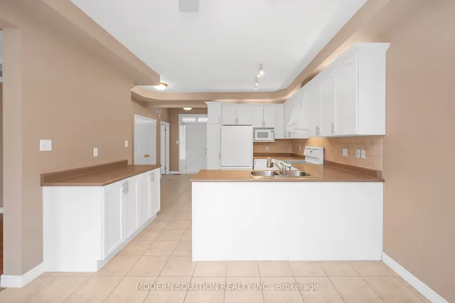 Additional image 13 of 5151 Upper Middle Rd Unit 2