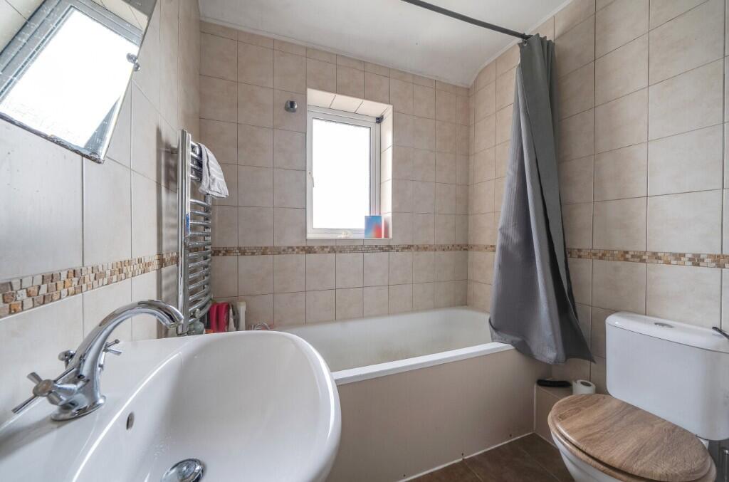 Additional image 11 of Coombe Street, Bruton, Somerset, BA10 0EN