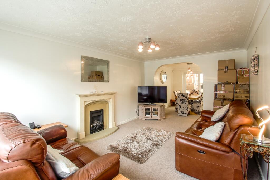 Additional image 4 of 57 College Green, Yeovil