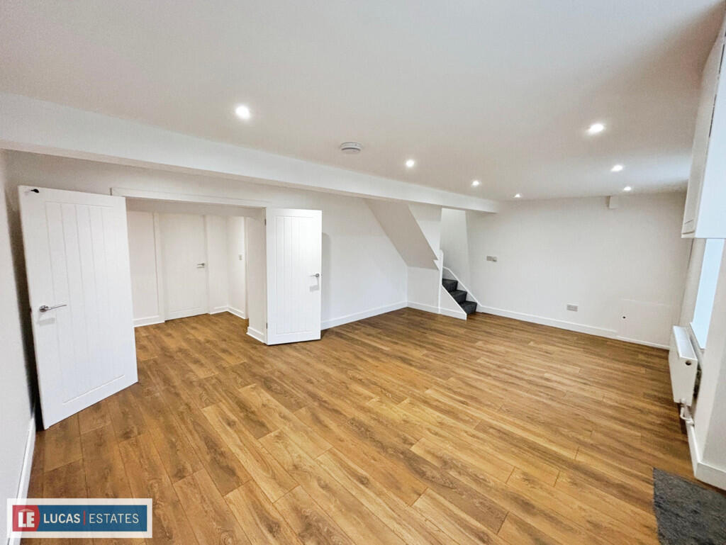 Additional image 5 of High Street, Nelson