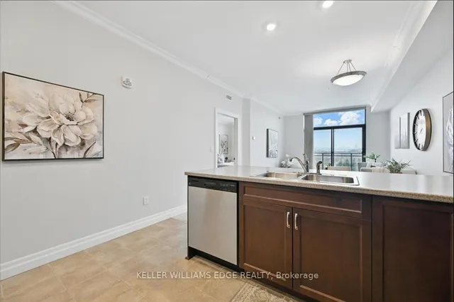 Additional image 10 of 3290 New St Unit 607