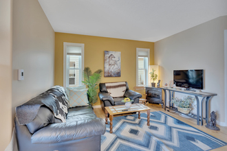 Additional image 5 of 10 Root Close