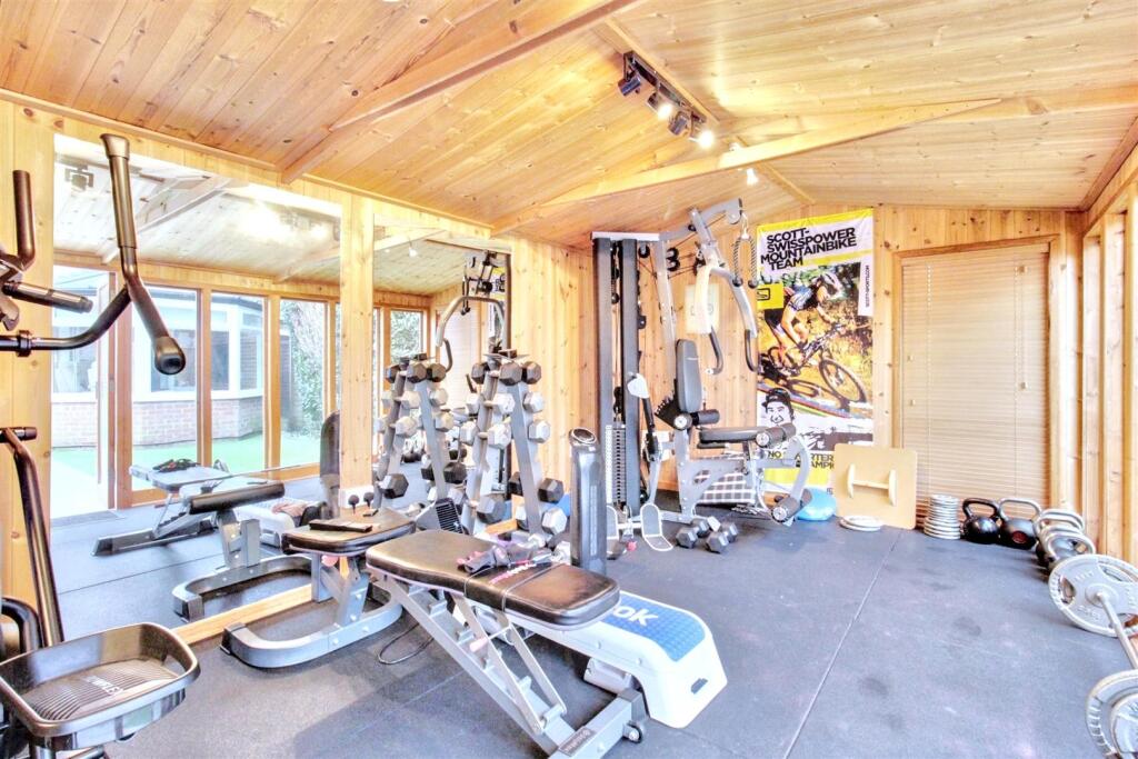 Additional image 12 of Glebeside Close, Worthing