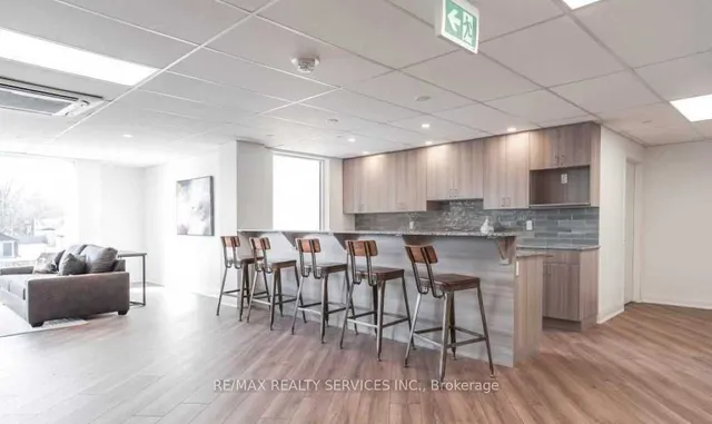 Additional image 7 of 1 Falaise Rd Unit 408