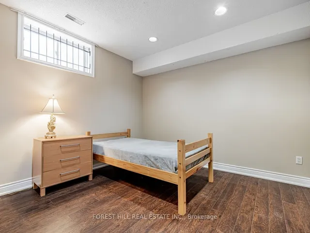 Additional image 32 of 121 Nipigon Ave