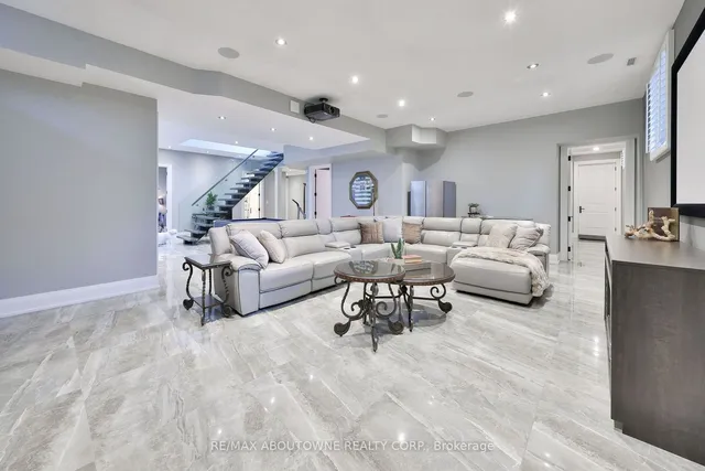 Additional image 31 of 3188 Lakeshore Rd