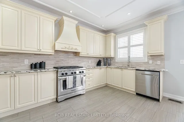 Additional image 22 of 2 Villadowns Tr