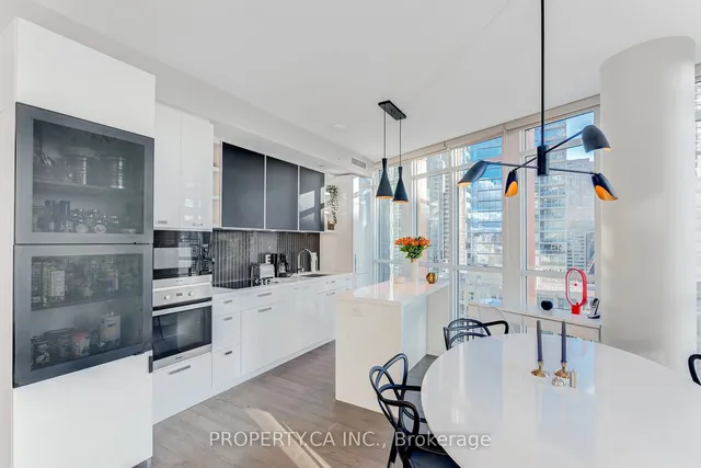 Additional image 6 of 32 Davenport Rd Unit 1708