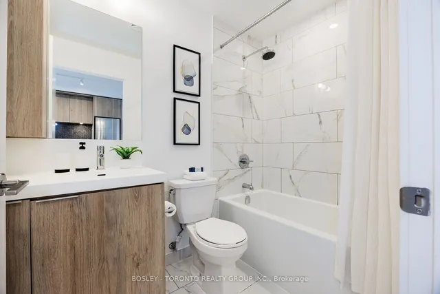 Additional image 30 of 225 Sumach St Unit 2410