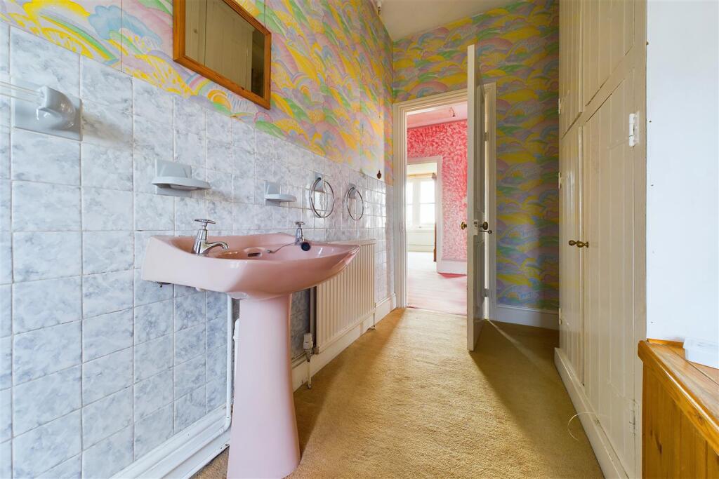 Additional image 34 of DETACHED | UPDATING | BADGWORTH