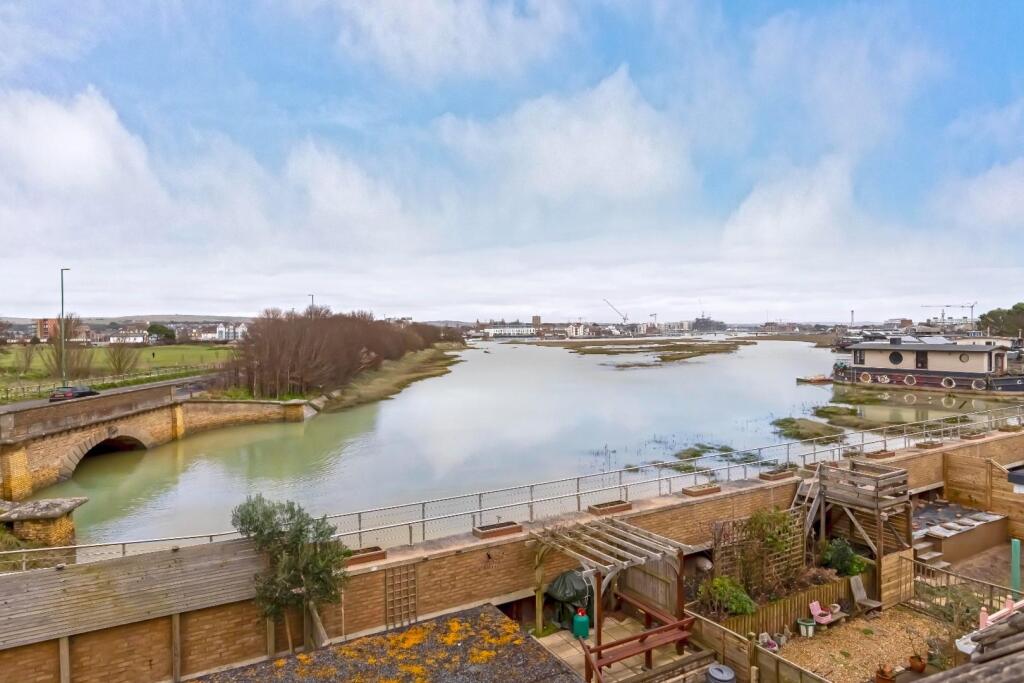 Additional image 24 of Ormonde Way, Shoreham-By-Sea