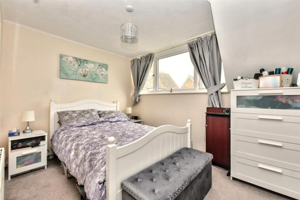 Additional image 7 of Farmlands Close, Polegate