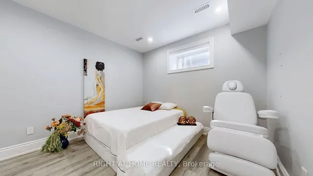 Additional image 35 of 10 Avery Ave