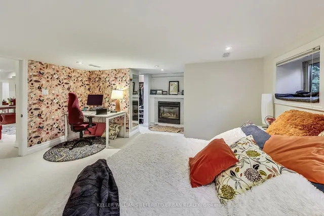 Additional image 35 of 36 Glenlake Ave