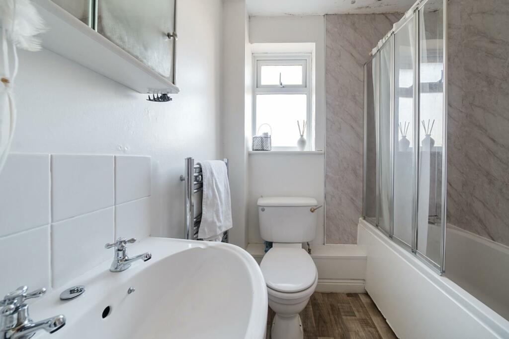 Additional image 3 of Crofts Mead, Wincanton