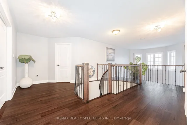 Additional image 22 of 28 Kippen Crt