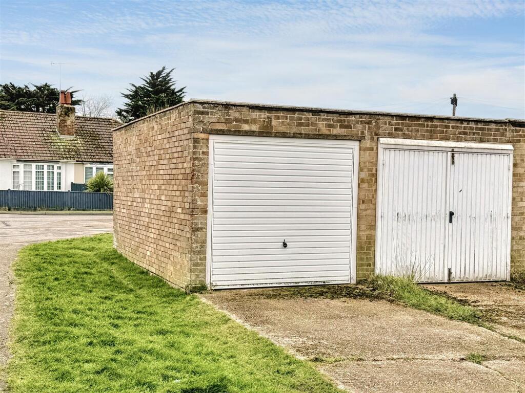 Additional image 13 of Farmlands Close, Polegate