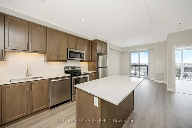 Additional image 17 of 15 Lynch St Unit 901